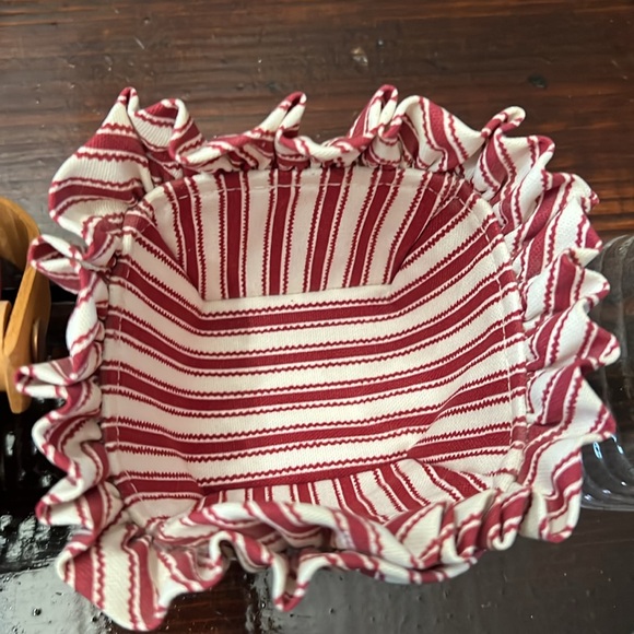 Longaberger Sweetheart Mini Basket with Red and White Stripped Lining - Picture 6 of 8